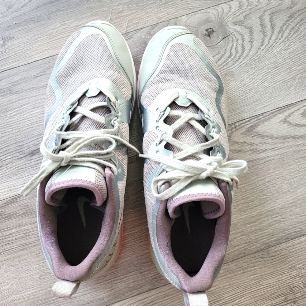 Nike Tennis shoes women's size 11